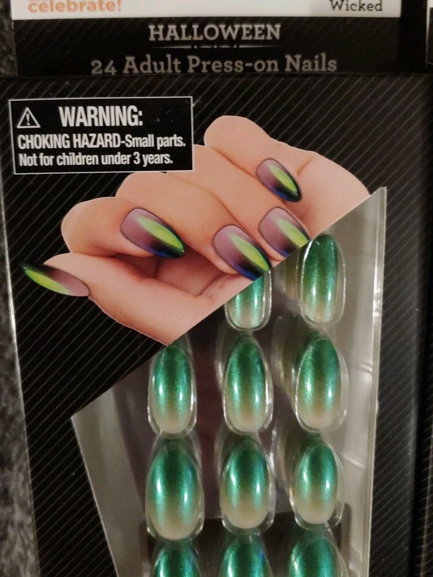 2 Adult Sets Wicked Ombre Green Press On Nails 24 Count 🦋 No Glue