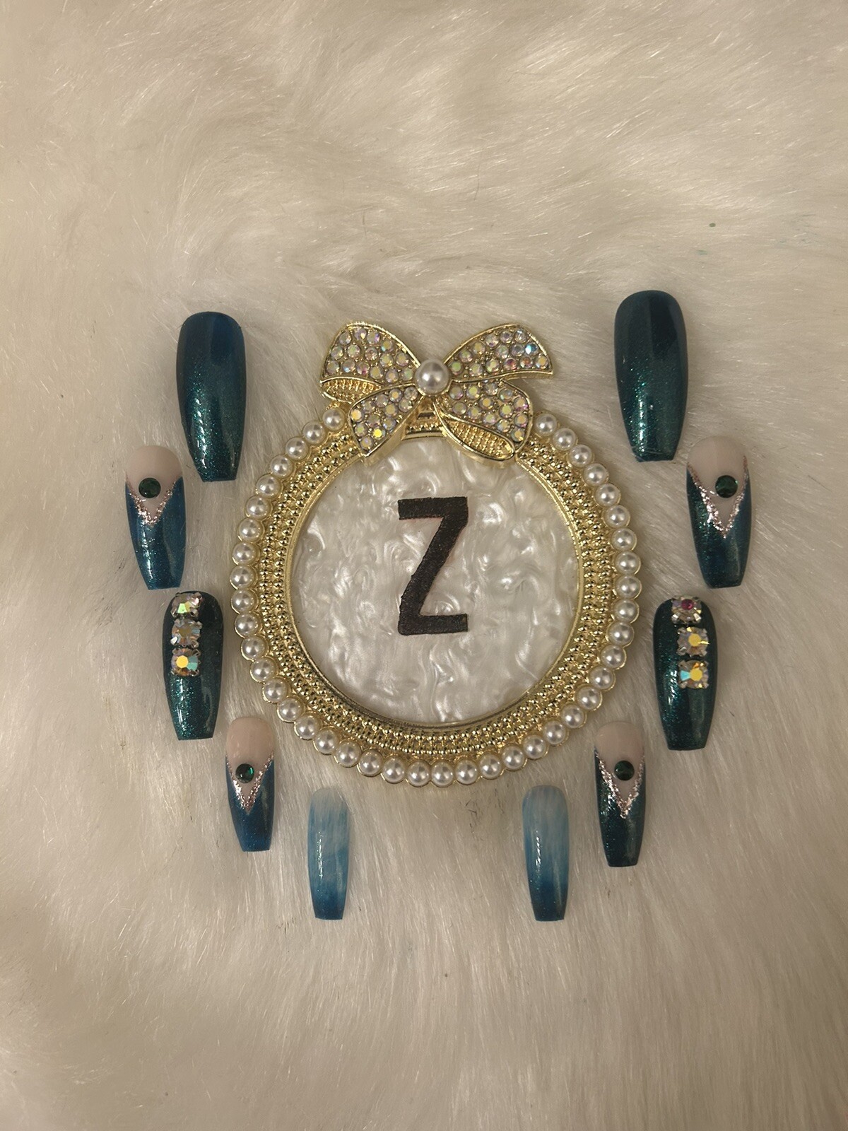 Z NAILZ! Gorgeous Set Of Handmade Blue/Green L Coffin Press On Nails With Bling