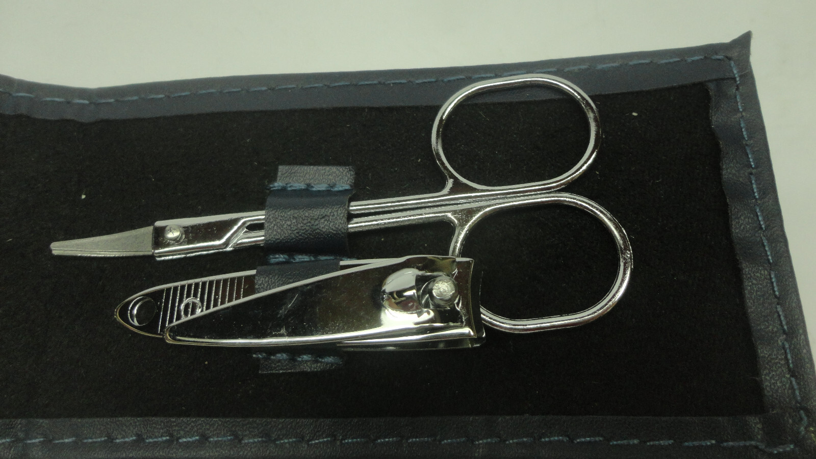 6 Pc Manicure Set w/blue faux leather travel carry pouch Macys *Lot of 12 Sets*