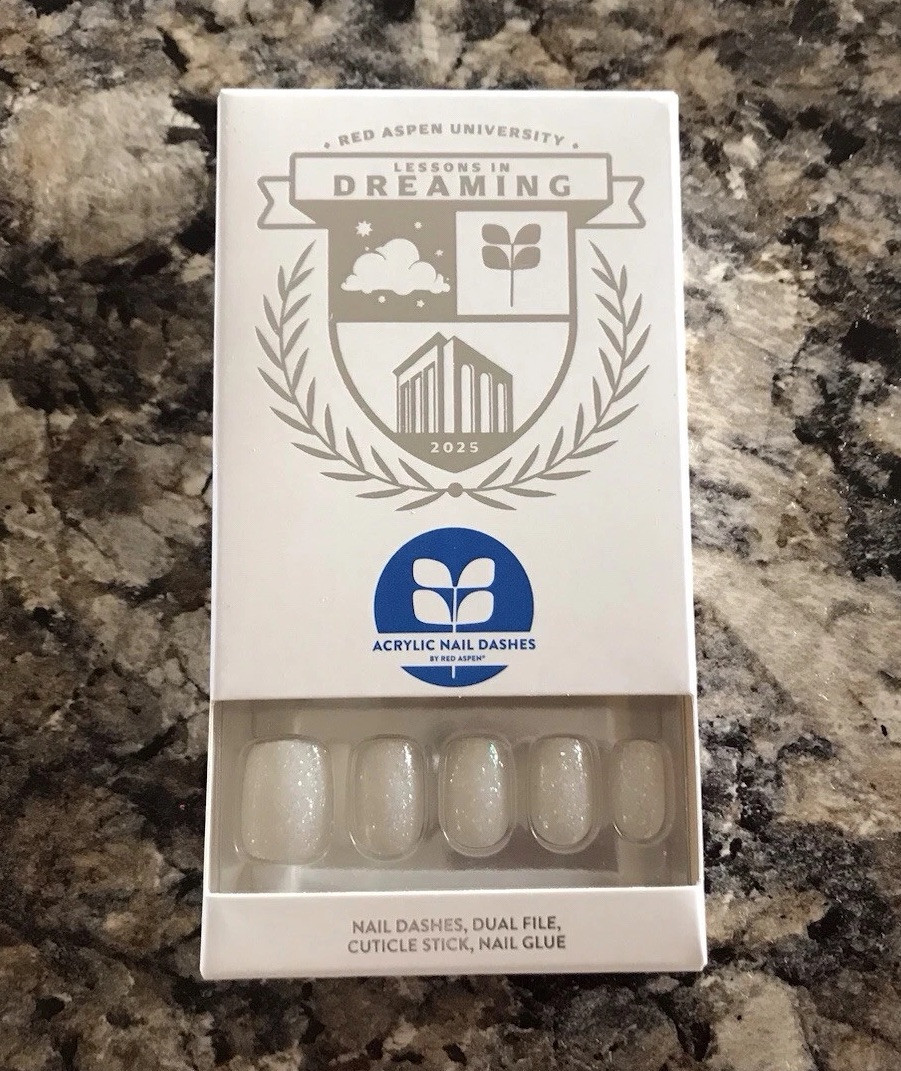 Short Squoval Press On Nails New In Box Perri’s Lesson’s In Dreaming