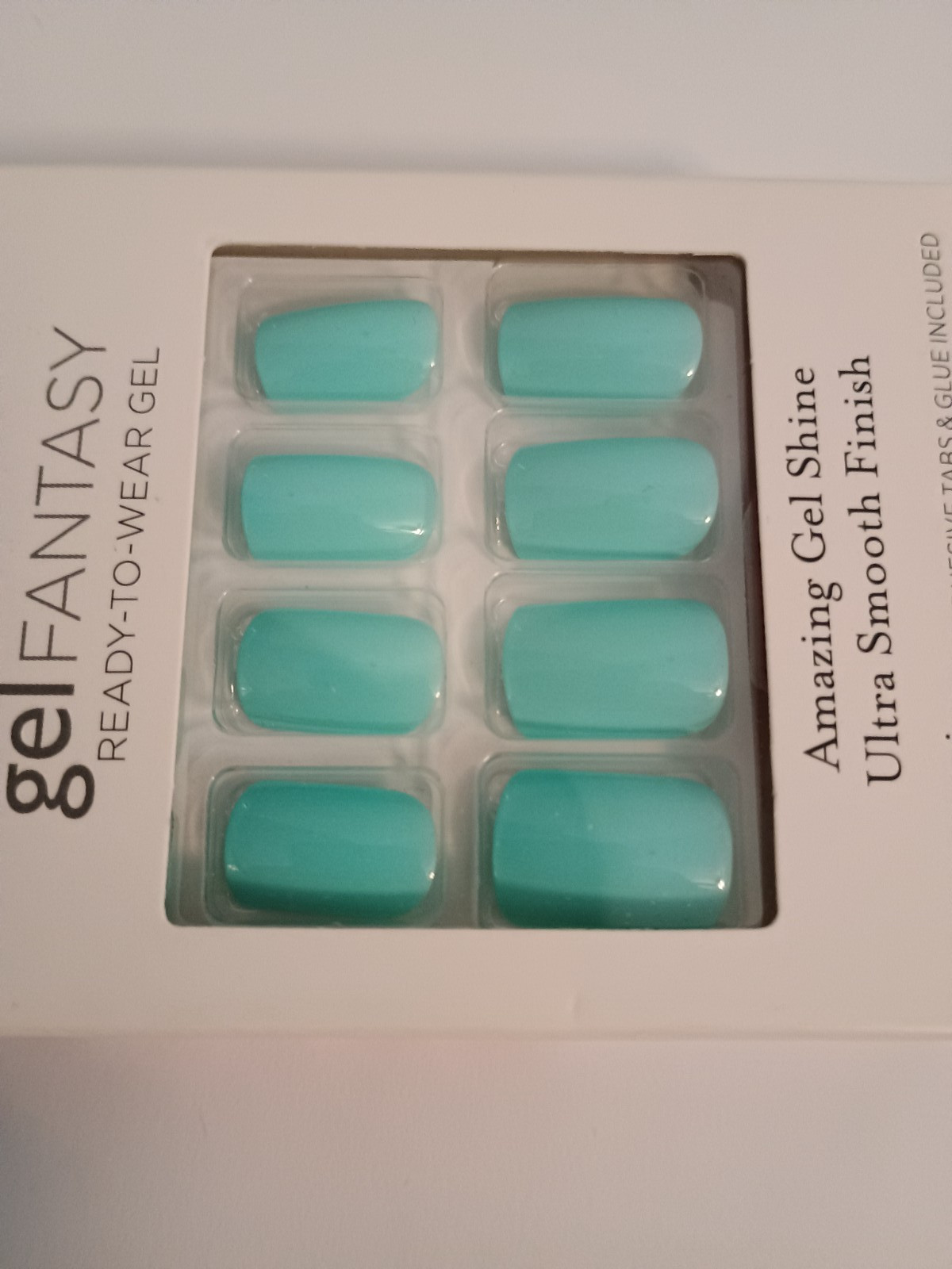 Kiss Gel Fantasy Short Length Glue-on False Nails – #60678 Mint Green Blue (1)