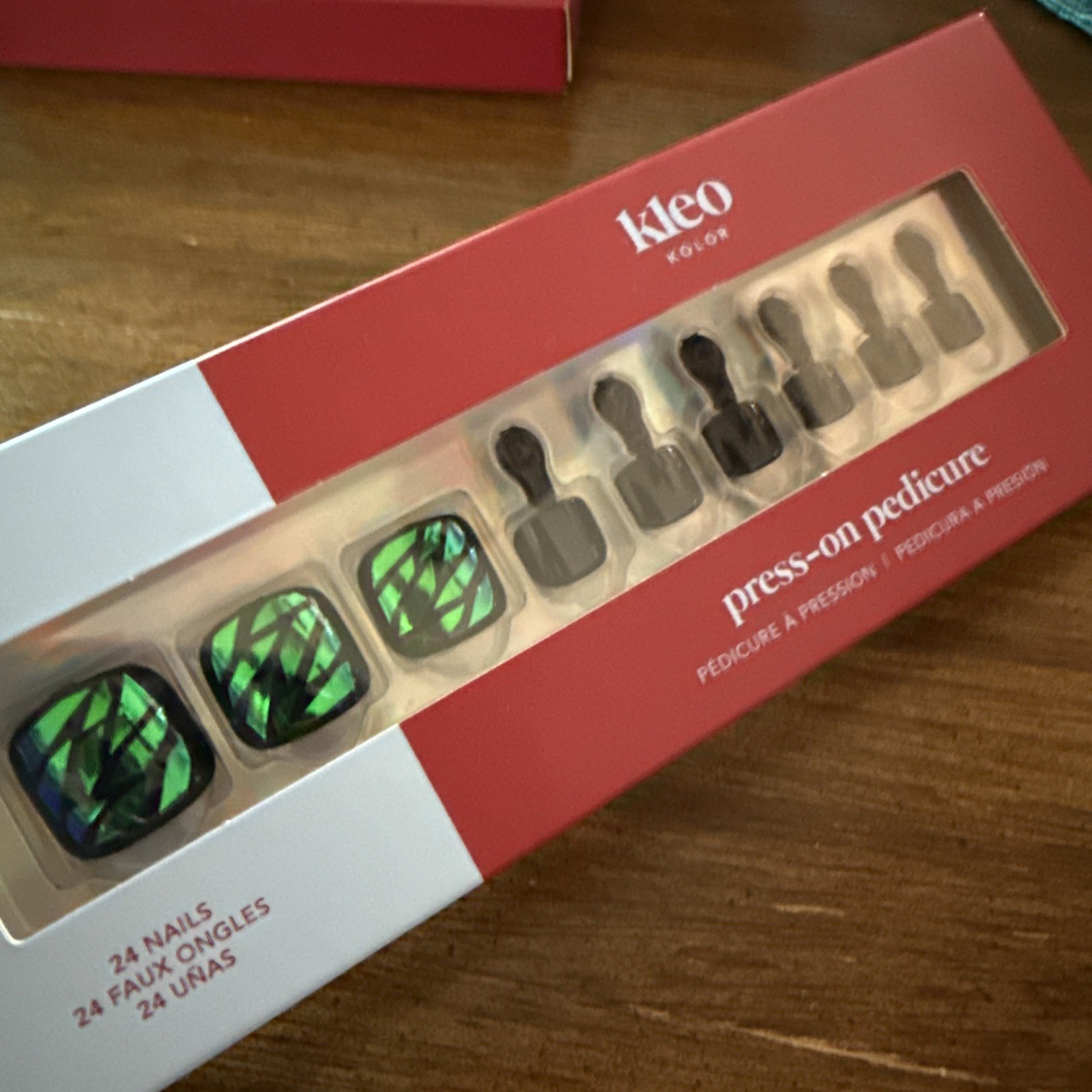 New Kleo Kolor Press-On Gel Nails 24 Pack~ Fierce Emerald Pedicure