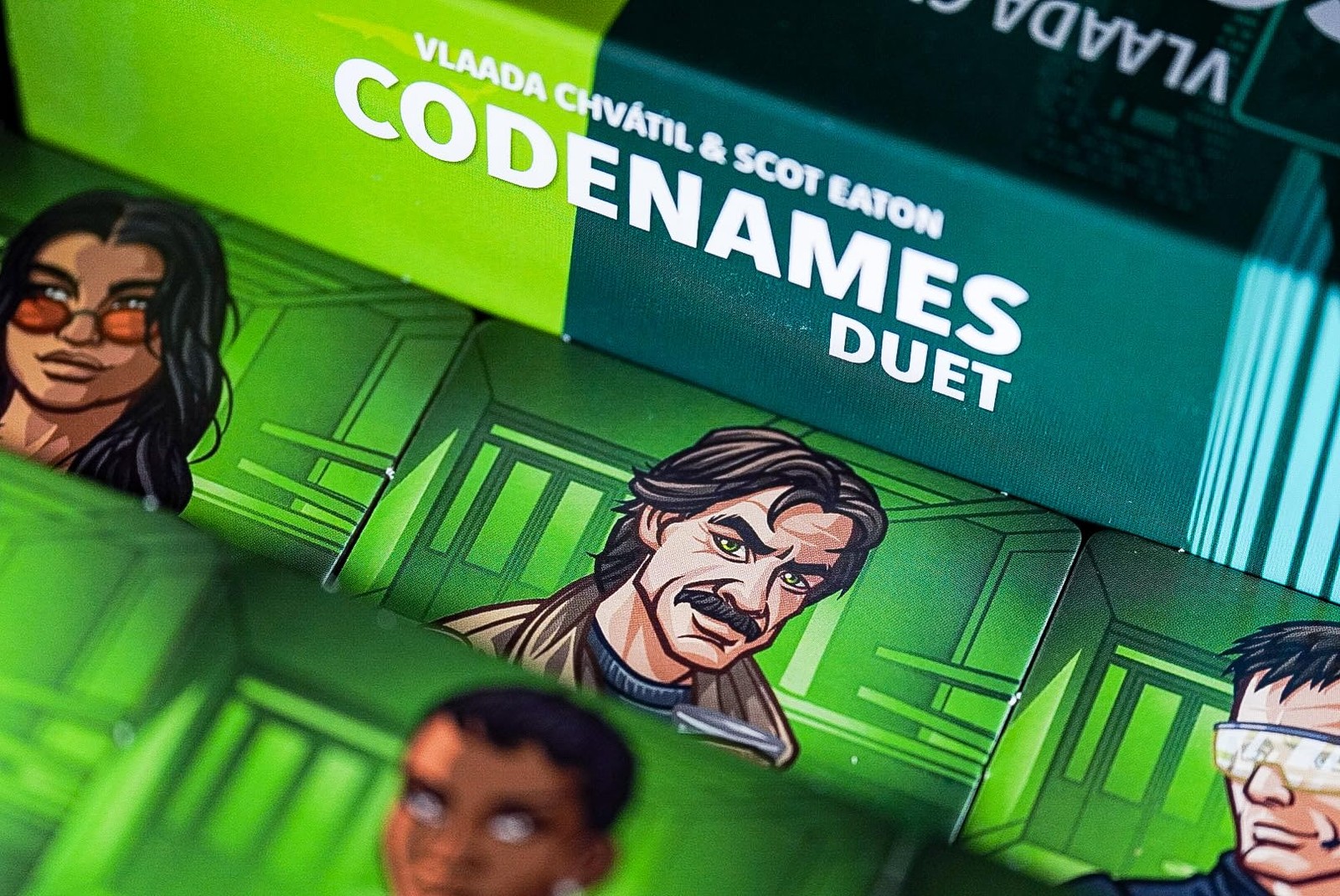 CGE Codenames: Duet Board Game (2nd Edition) The Top Secret Blue and White