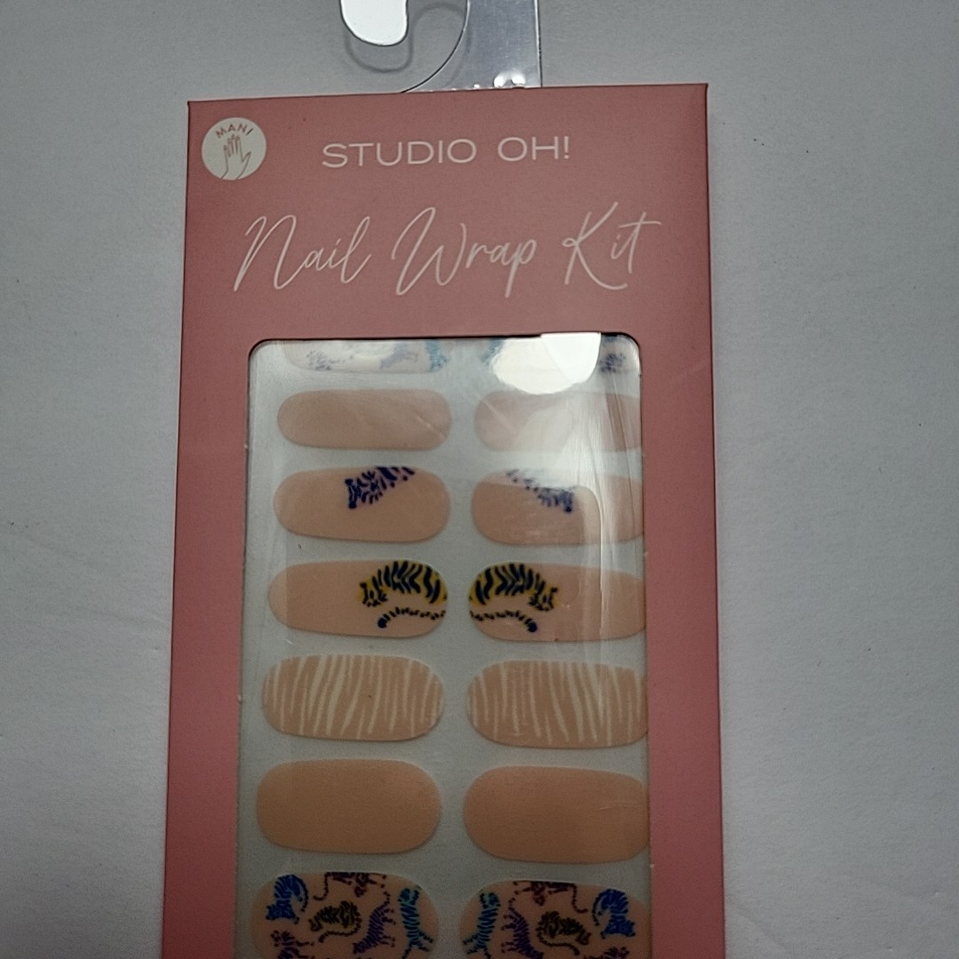 Studio Oh! Nail Wrap Kit 34 Toe Nail Wraps Nail File Alcohol Pad Cuticle Stick