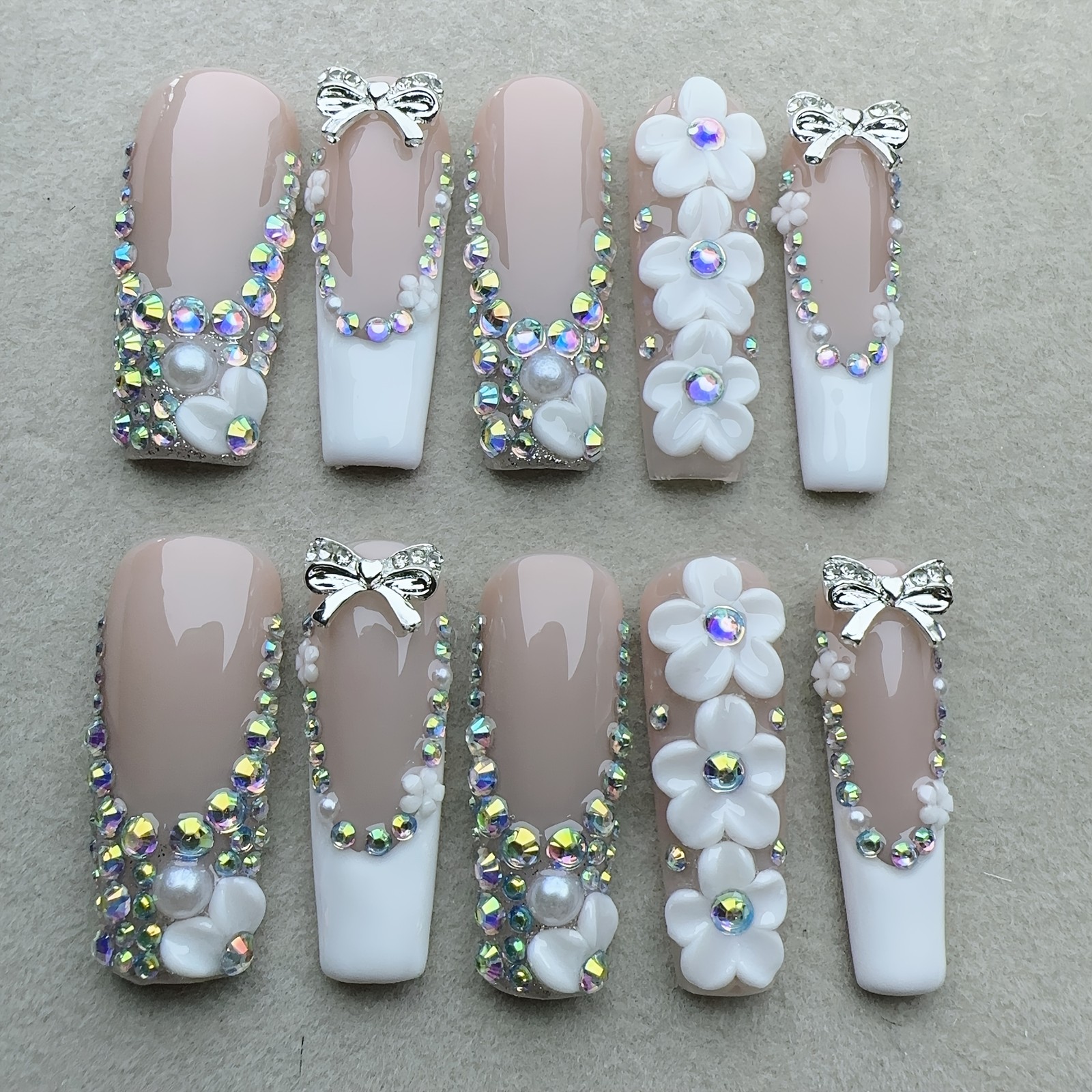 Vibrant Easy-to-Apply Trendy Sparkling Unique 10x Handcrafted Press-On Nails Set