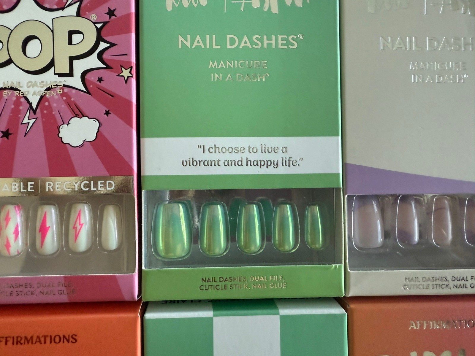NIB- Red Aspen Nail Dash Bundle Set- 6 Boxes- Press On nails- Medium Coffin