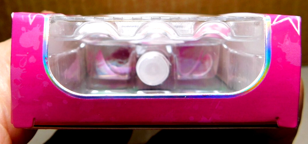 CBI Distributing Corp~Icing 24 Faux Nails Vegan BH.AN Pink & White Hearts&Flames