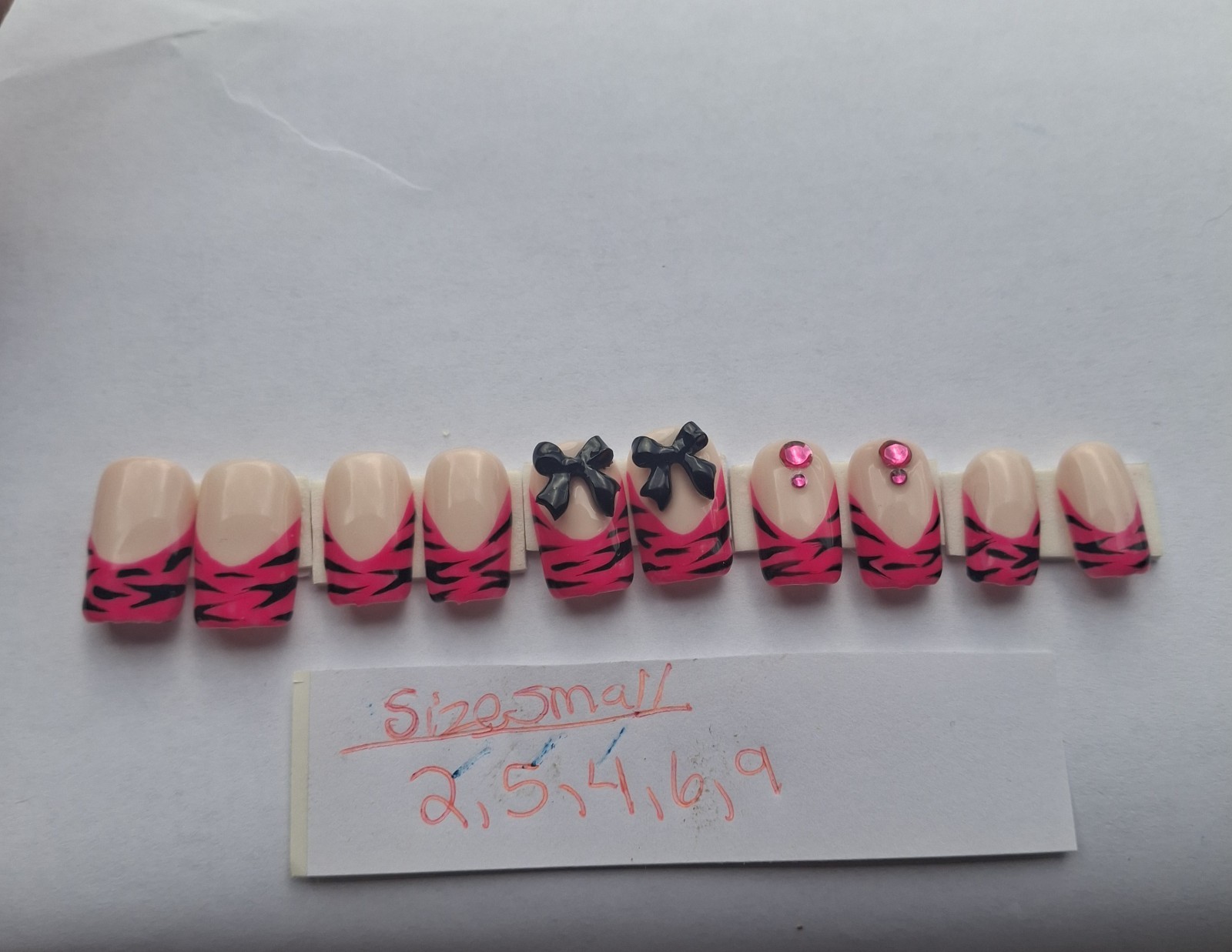 Press-On Nails Kit Medium Square Black with 90s/Y2k White Design Hand Pained New