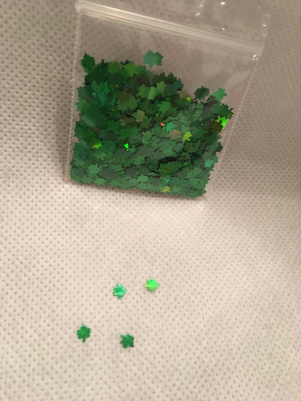 Solvent Resistant-holo-LEAF Leaves (SPRING GREEN) 4MM Size Glitter US-1TBsp