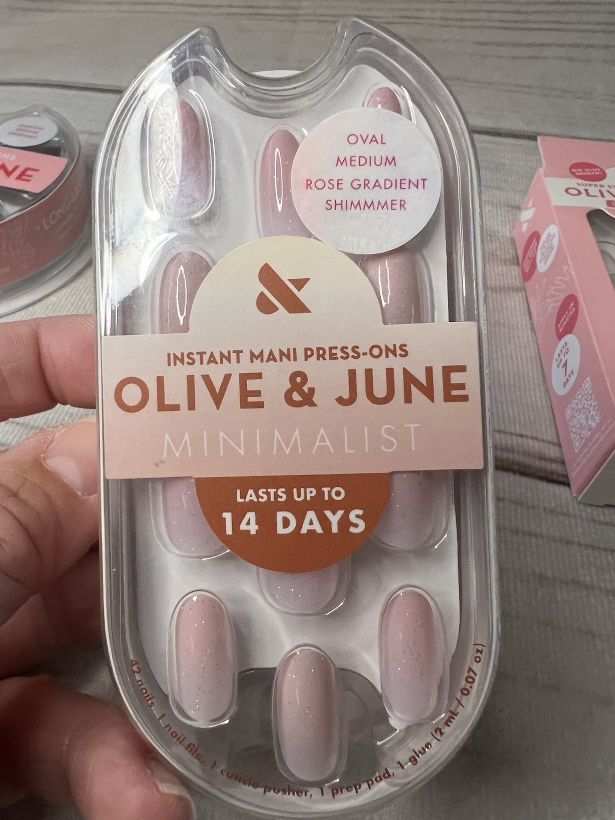 Olive and June Short/Medium Press-On Nails Bundle w/ Cuticle Oil