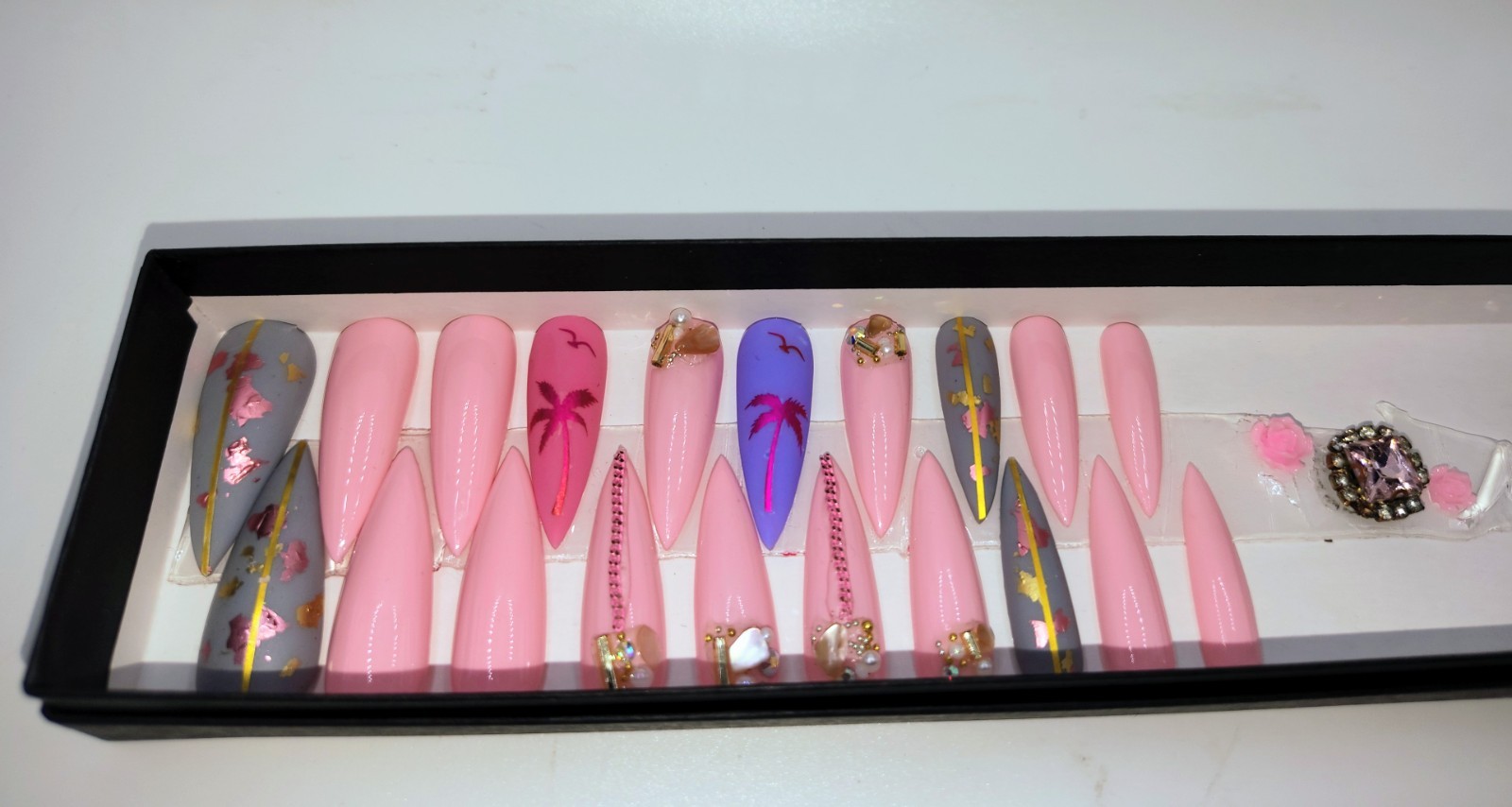 Handmade Nails. Full-set Stiletto Shape