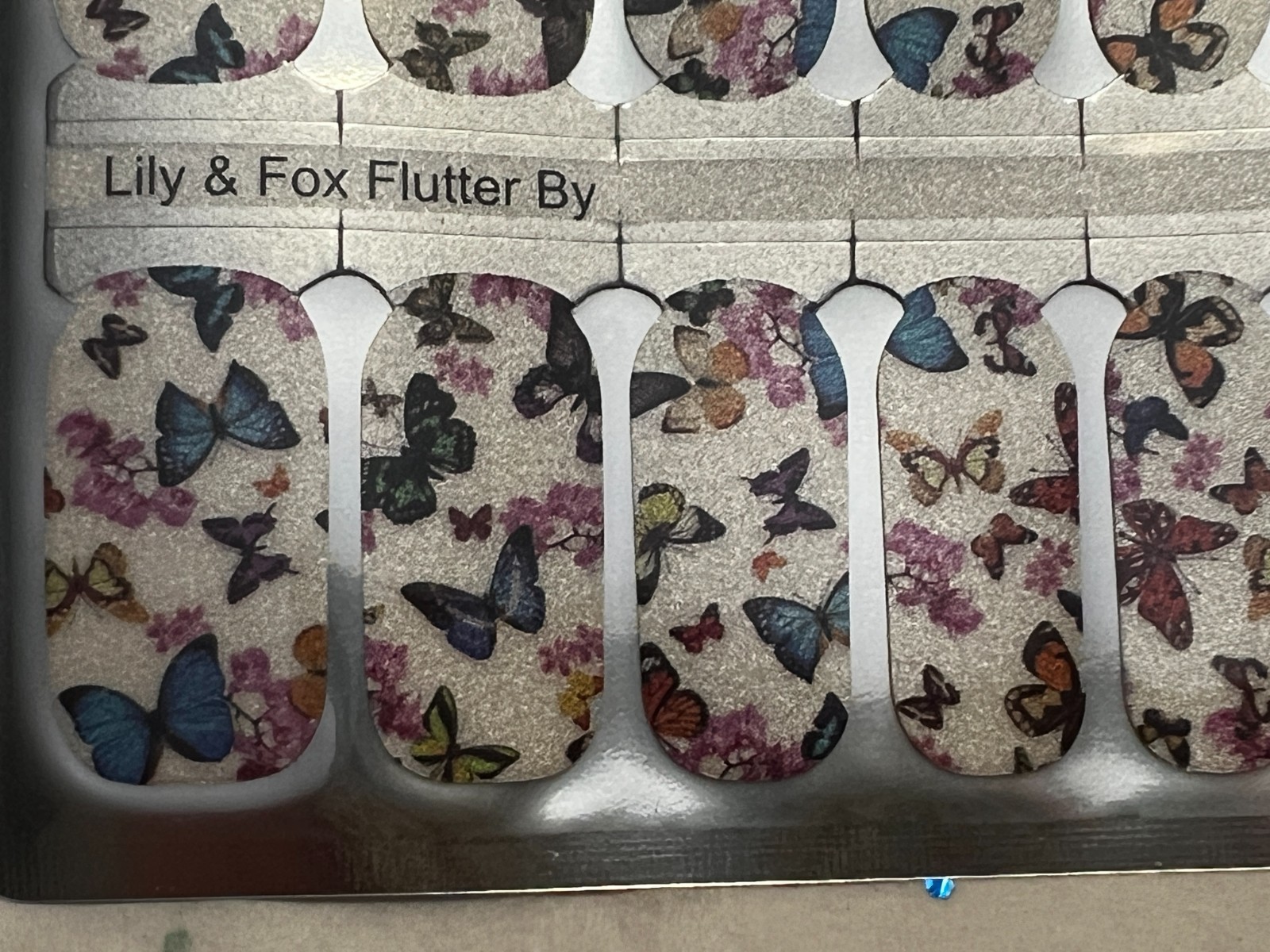 1 SET Lily and Fox Nail Wraps Stickers Self Stick Manicure Sealed Flutter By