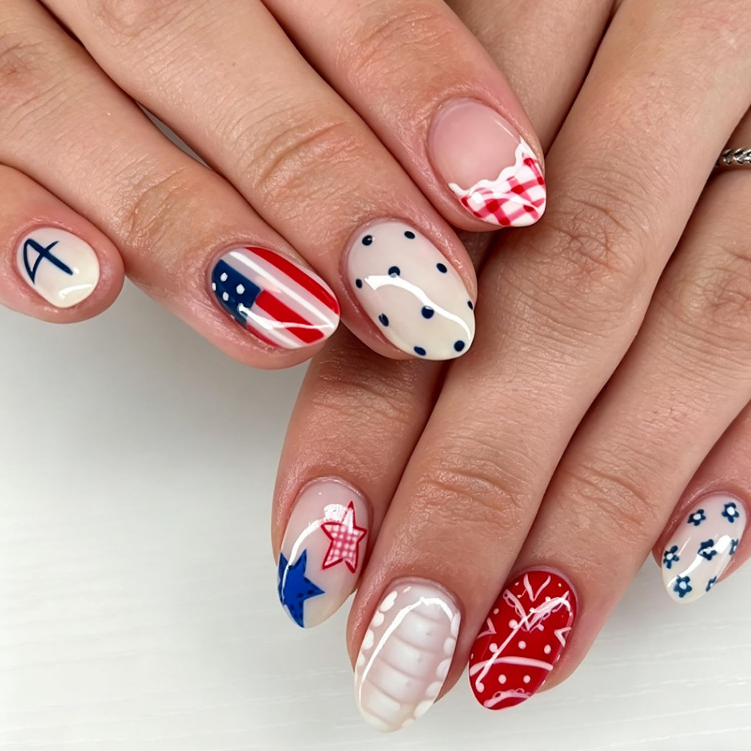 3D Summer Press on Nails Medium Almond Beach Fake Nails Gold Shell Jellyfish Oce