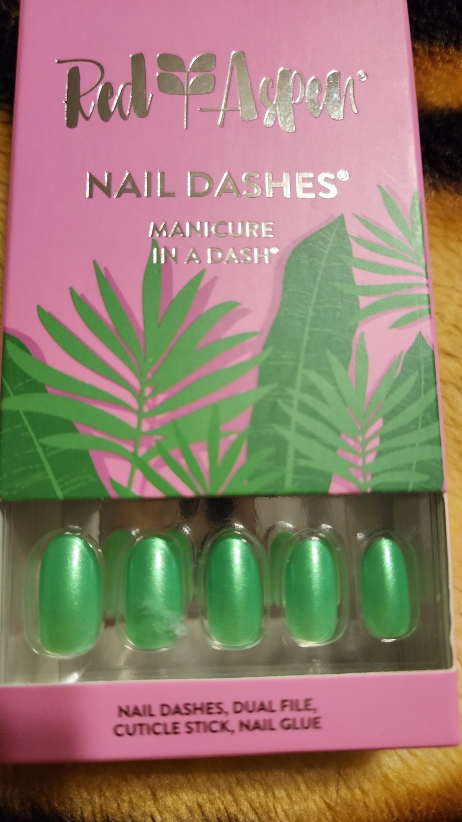 Red Aspen Nail Dashes Succulents and Palms Soleil Medium Round