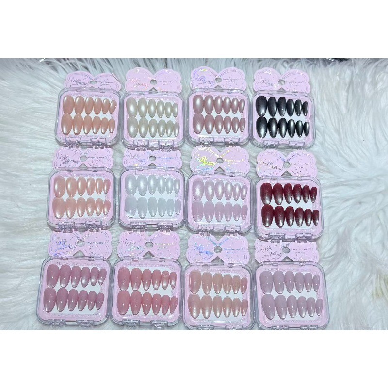 Random style 20 pressed in nails, solid color gradient handmade nails, reusable