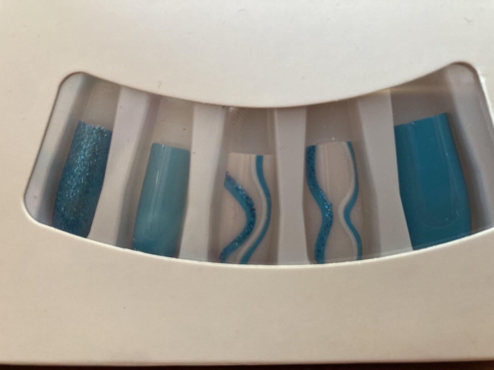 NEW False Nail Press On Nails- 24 pcs – Blue White Swirls