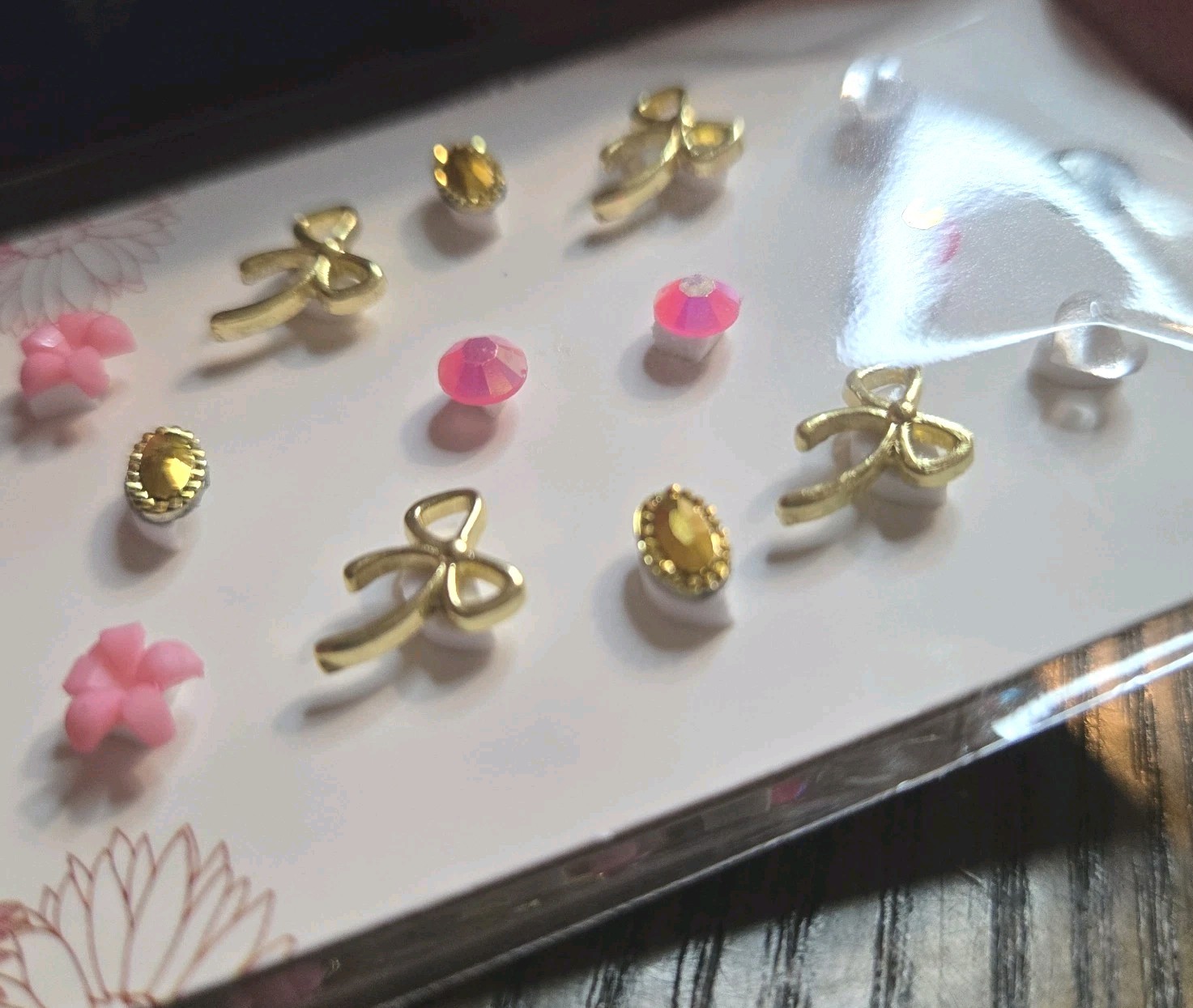 2 Sets 22 Pcs 3D Nail Art Charms Gold Bows Cameo Gems Lock & Keys Pink Flowers