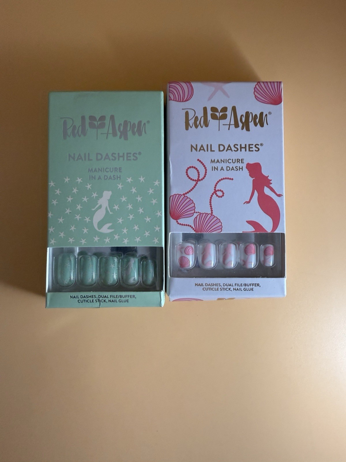Red Aspen Press On Nails LOT OF 2 Short Square Mermaid Beach Shells Ocean