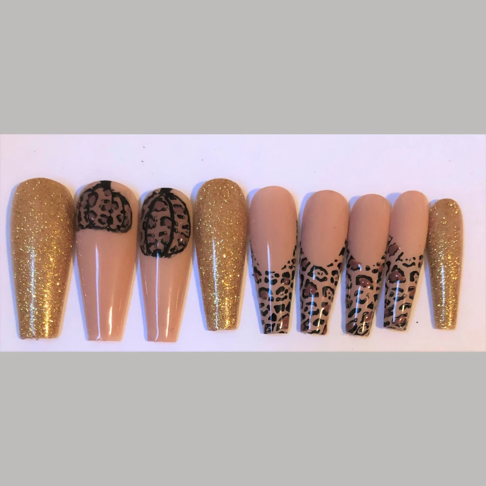 Leopard Print Pumpkins Press-On Nail Set – Ex-Long Ballerina (Size 0-8)