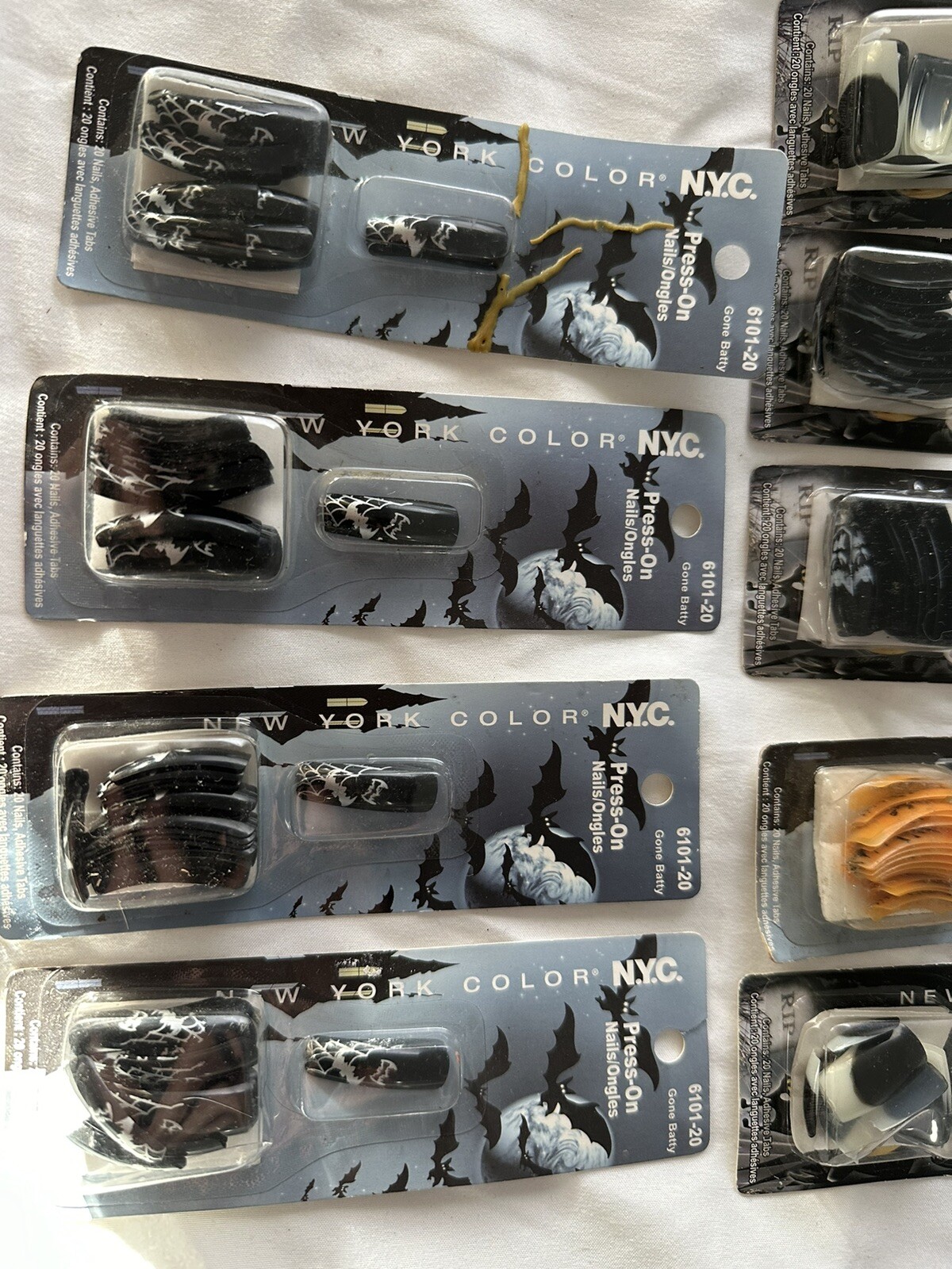 19 HALLOWEEN THEME PRESS ON NAILS,,20 NAILS PER PACK, GHOSTS, BATS,ETC,