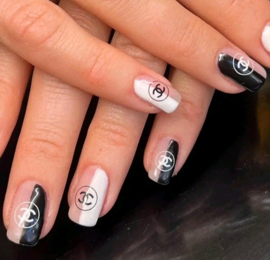 NWT NAIL ART DESIGN SELF-SEAL STICKERS SOLID WHITE N°103!