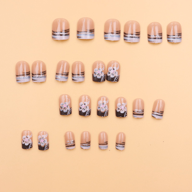 48 pieces of short square nail black and white flower French wearing nail art