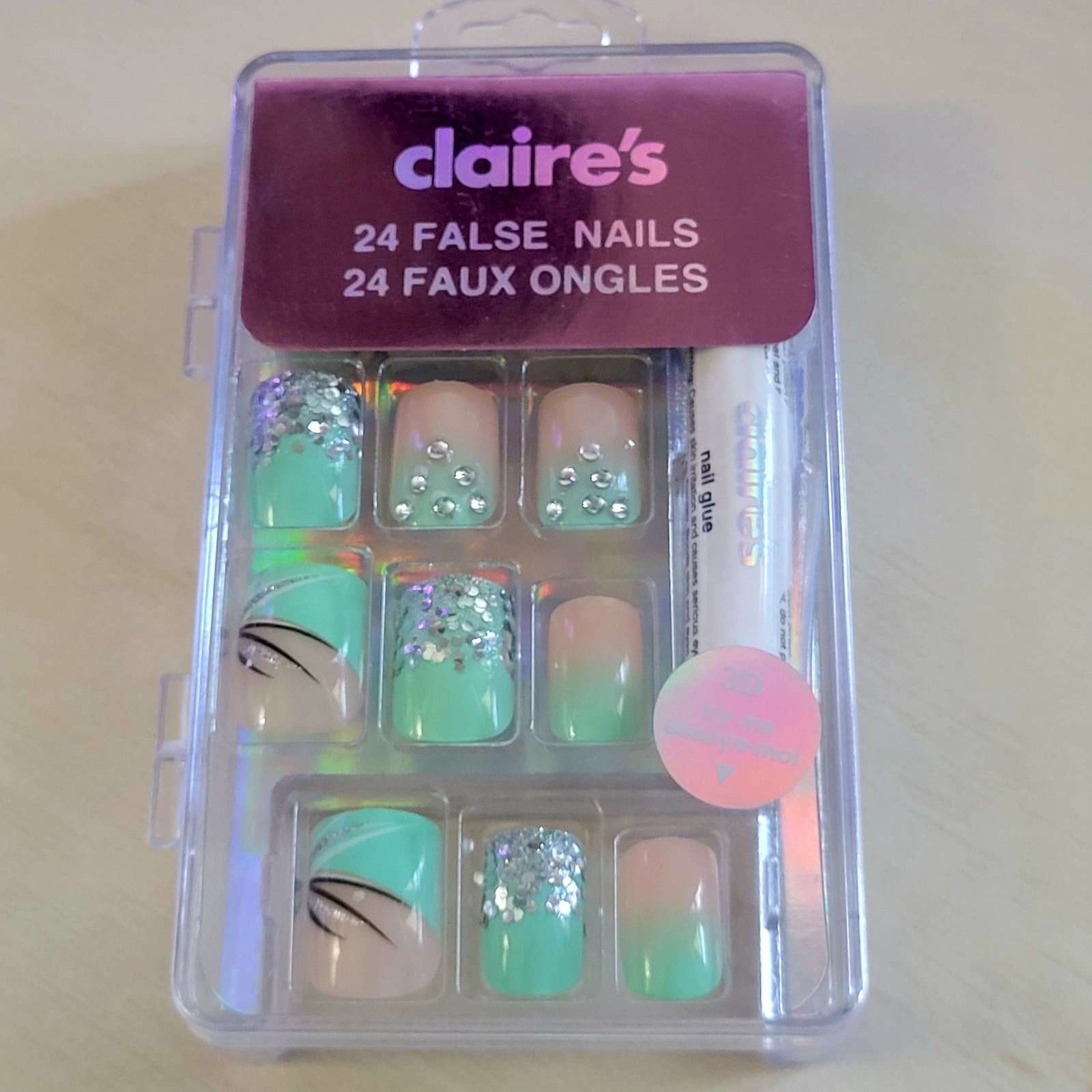 New Claire’s Glue-On Nails, Short Square, 24pc Mint Beach Theme, Unopened