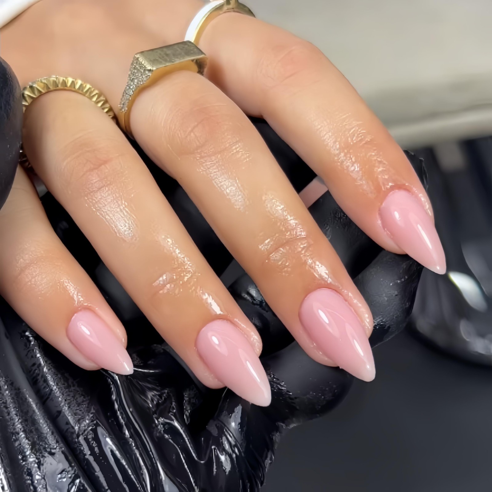 48Pcs Nude Pink Press on Nails Almond Nails Glue on Nails Medium Length Almon…