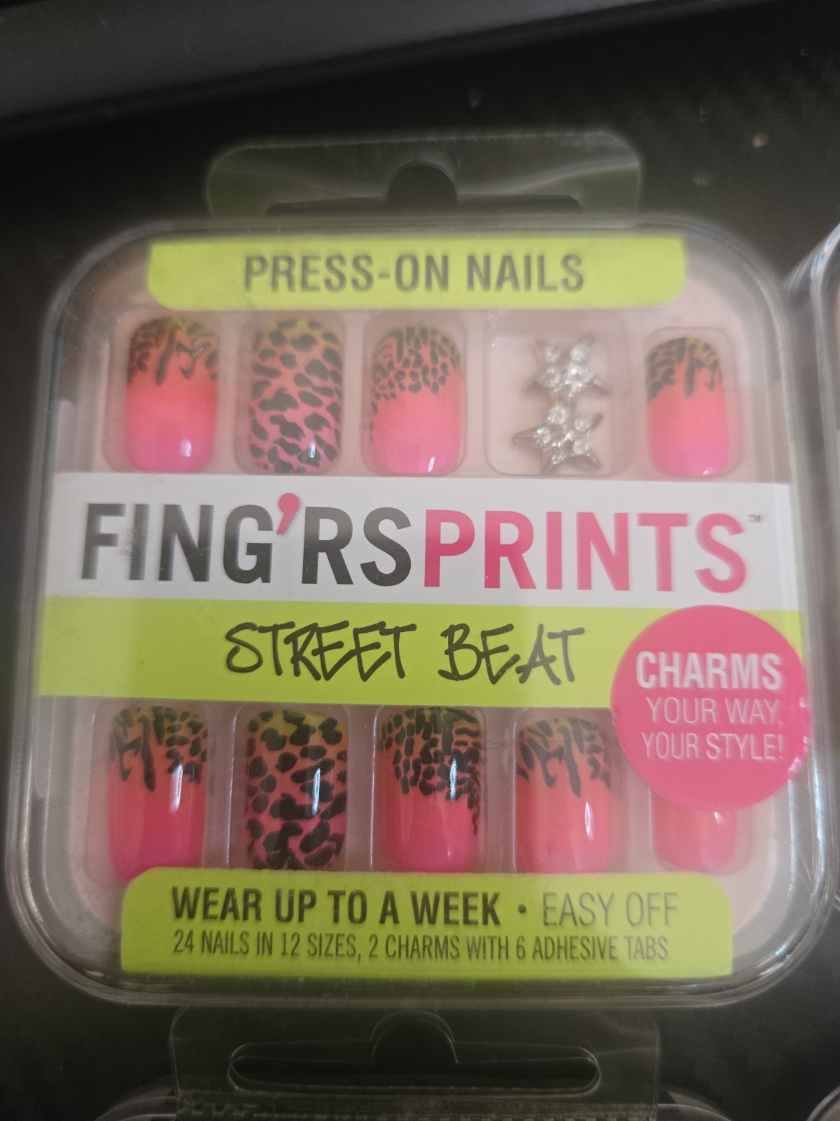 FING’RS PRINTS PRE-GLUED NAILS, RUNWAY READY, 4-Pack. (24 COUNT Per-PACK) (G1)