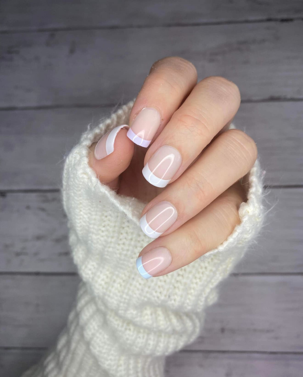 RED ASPEN Nail Dashes Press On Nails~ Short~ Square ~ NELL’S FRENCH TIP Manicure