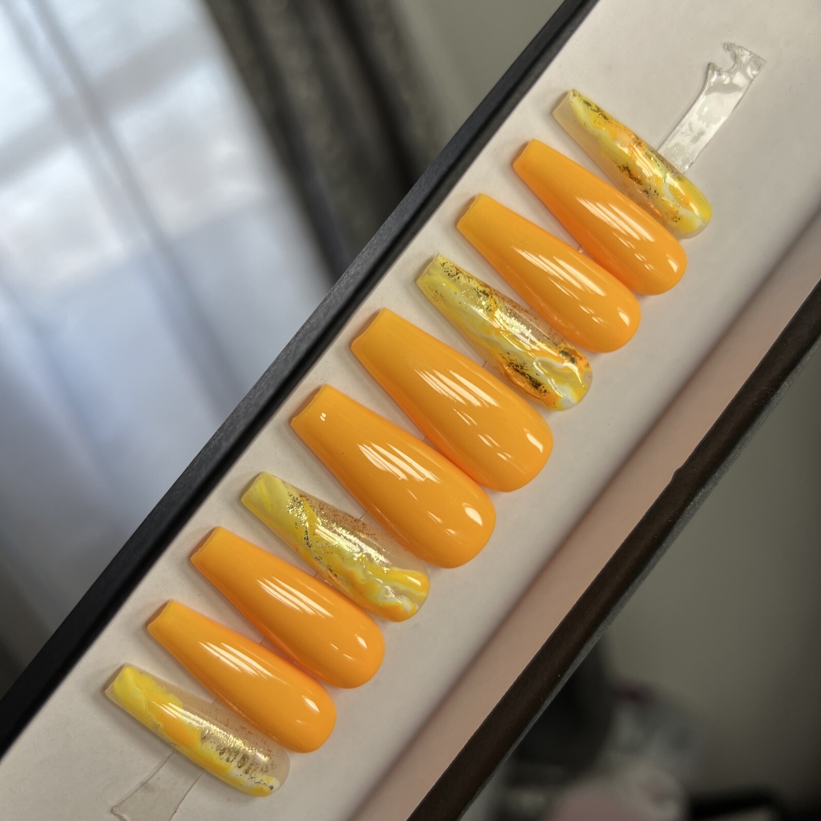 ✨ORIGINAL LUXURY Gel Press On Nails, Yellow Gold Flakes Coffin, 10p W/ kit MED
