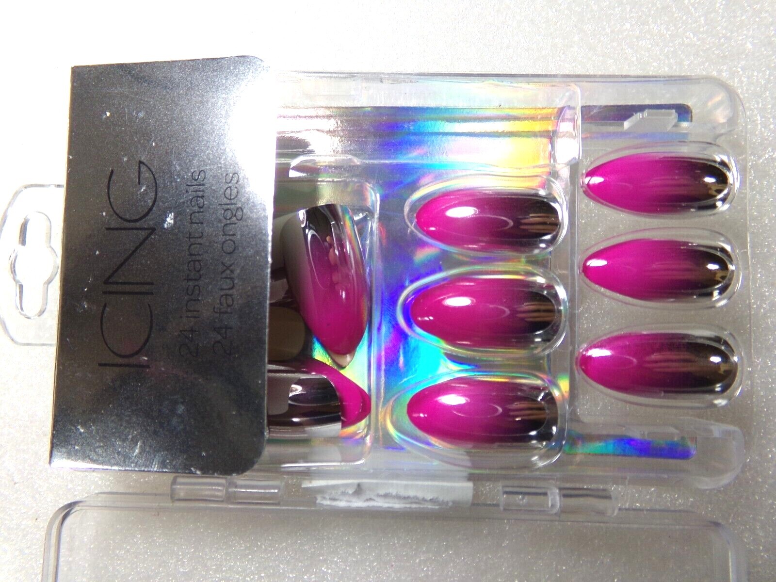 Claire’s Icing Nails Chrome Pink Silver Ombre GLUE ON Medium Stiletto