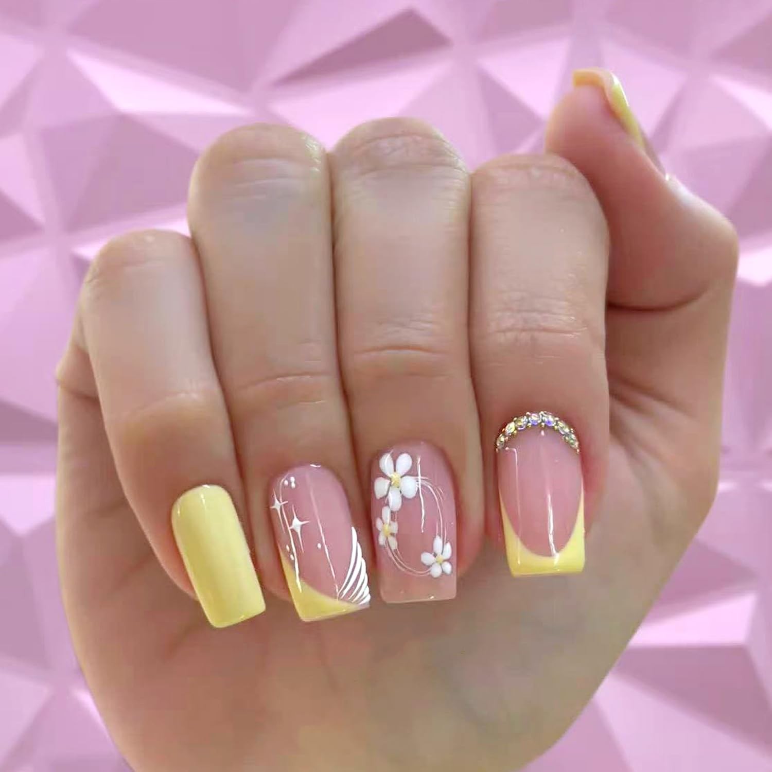 24Pcs White Flower Press on Nails Short Square Yellow French Tip Fake Nails w…