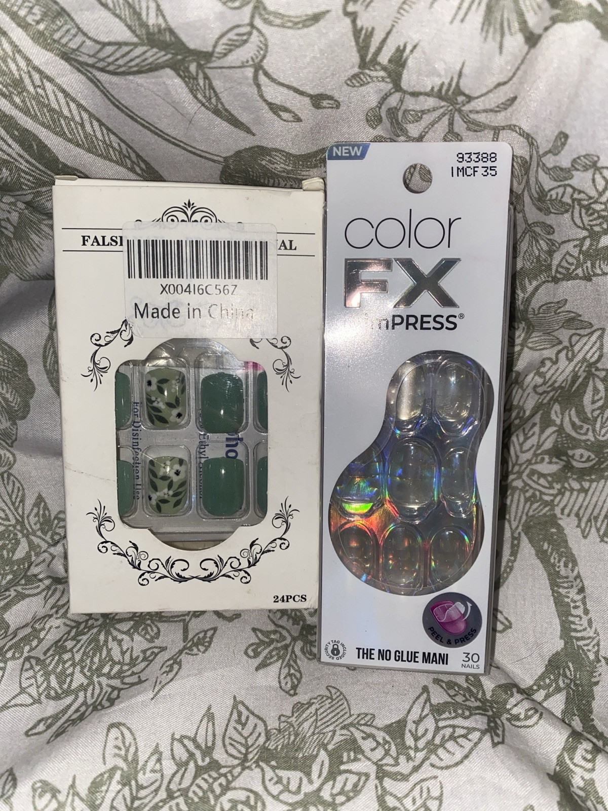 imPRESS Color FX Clear Holographic Short Square Press-On Nails No-Glue IMCF35