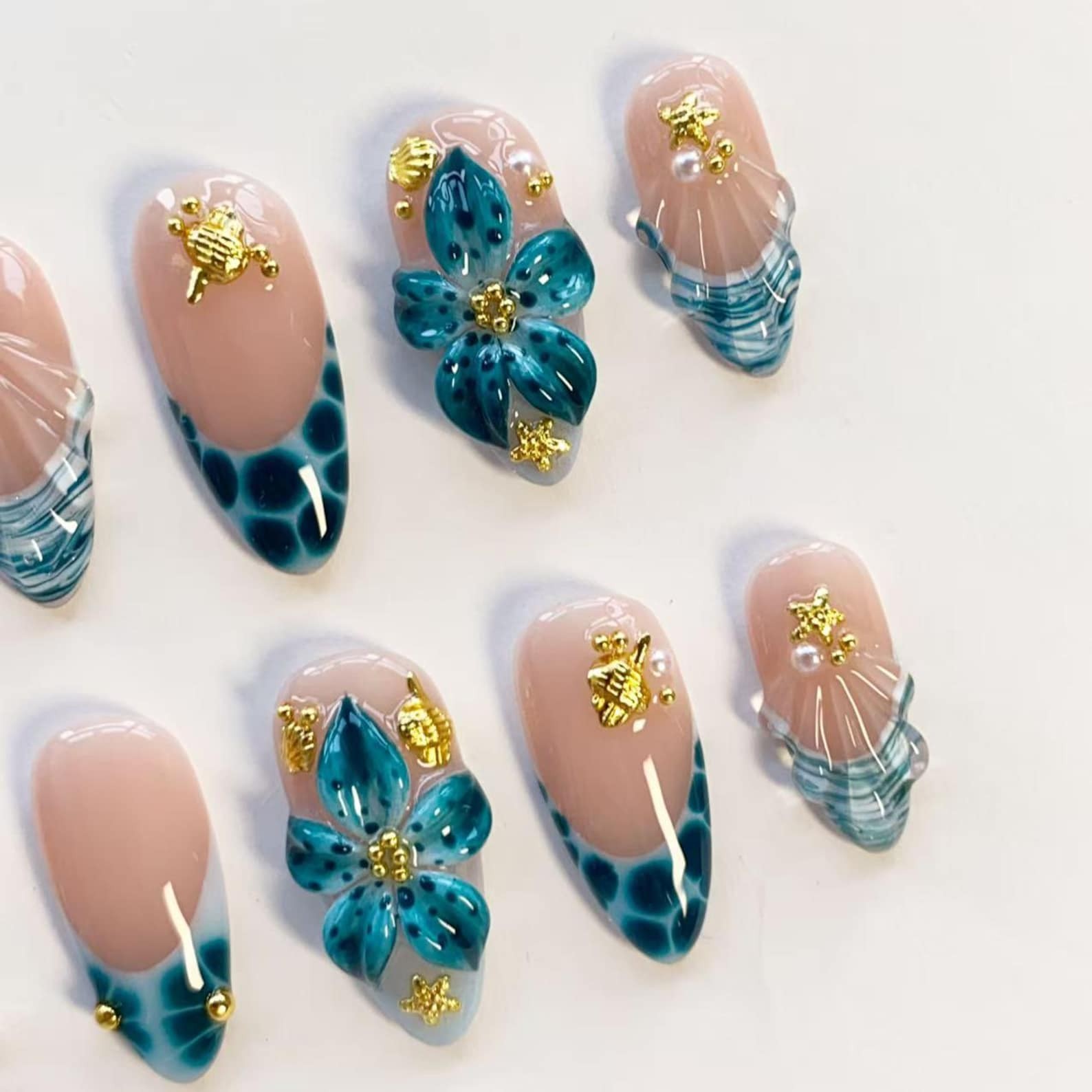Handmade Ocean Wave 3D Flower Gold Starfish Turtle Pearl Almond Press on Nails