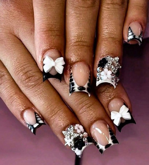 24pcs Acrylic Press On Nails Multiple Designs Fashion