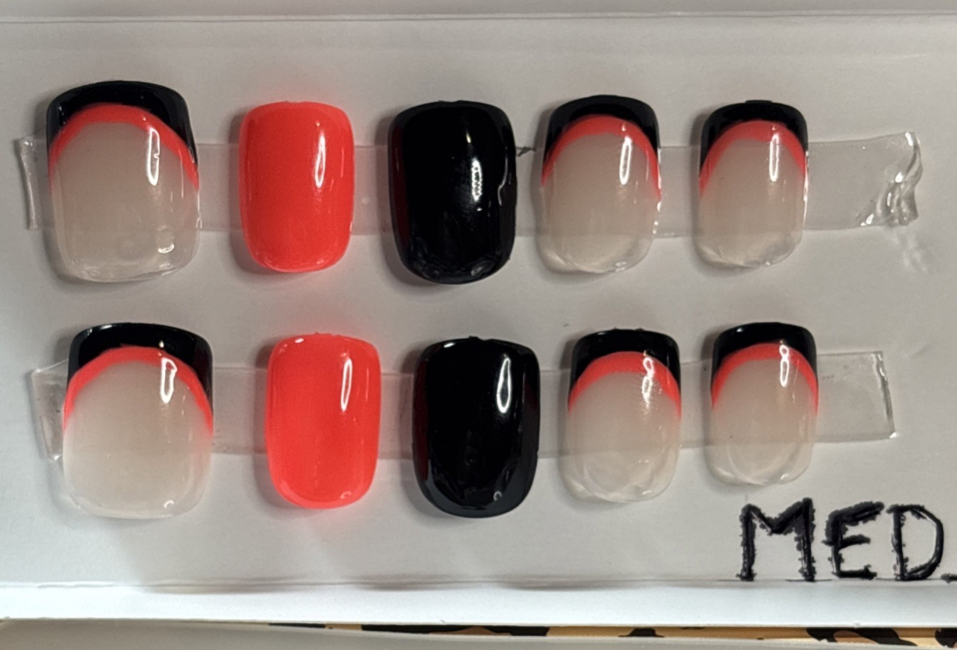 Press On Nails Medium Square-Nails full set black&coral w/french Sz Medium