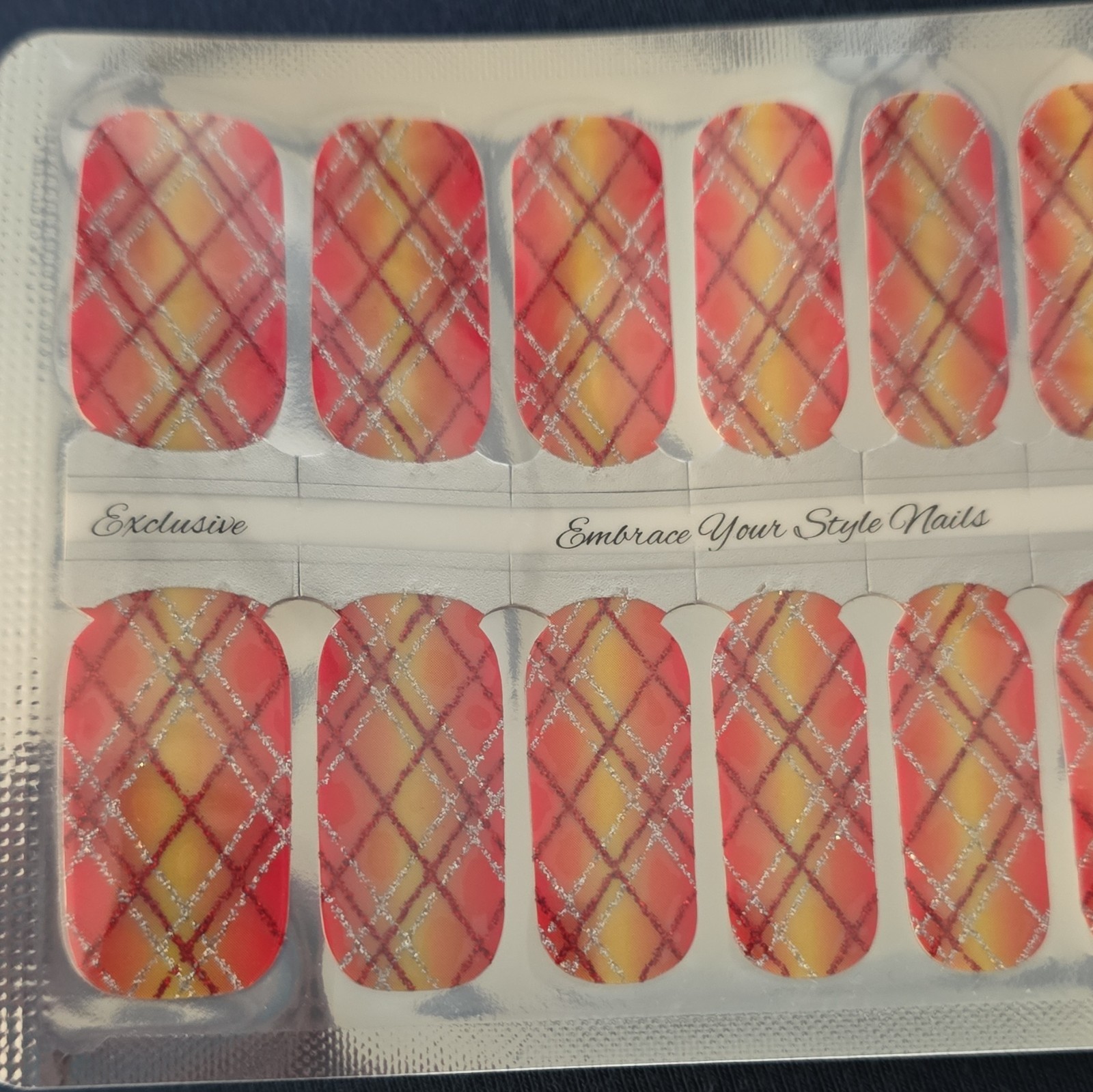 Embrace Your Style Nails – Wrap Full Cover – Self Adhesive – Red, Yellow, Orange