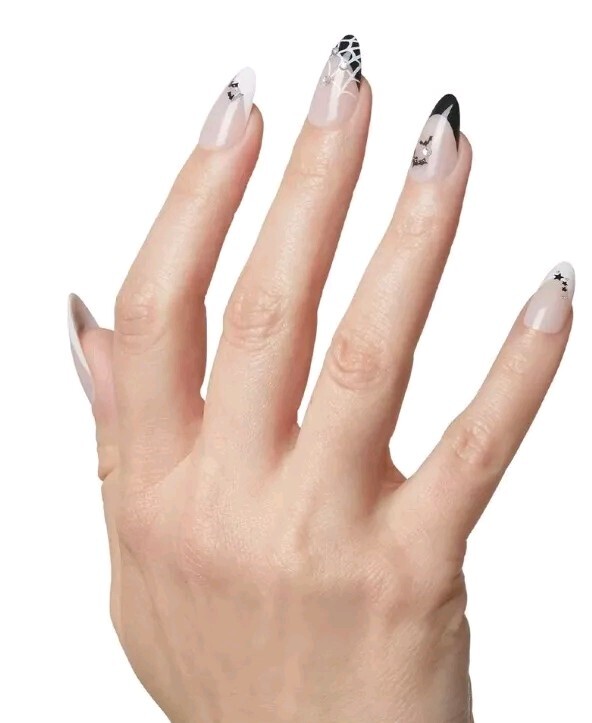 2 KISS Voguish Fantasy Halloween Nails Almond Medium Clear, Black 90502/7