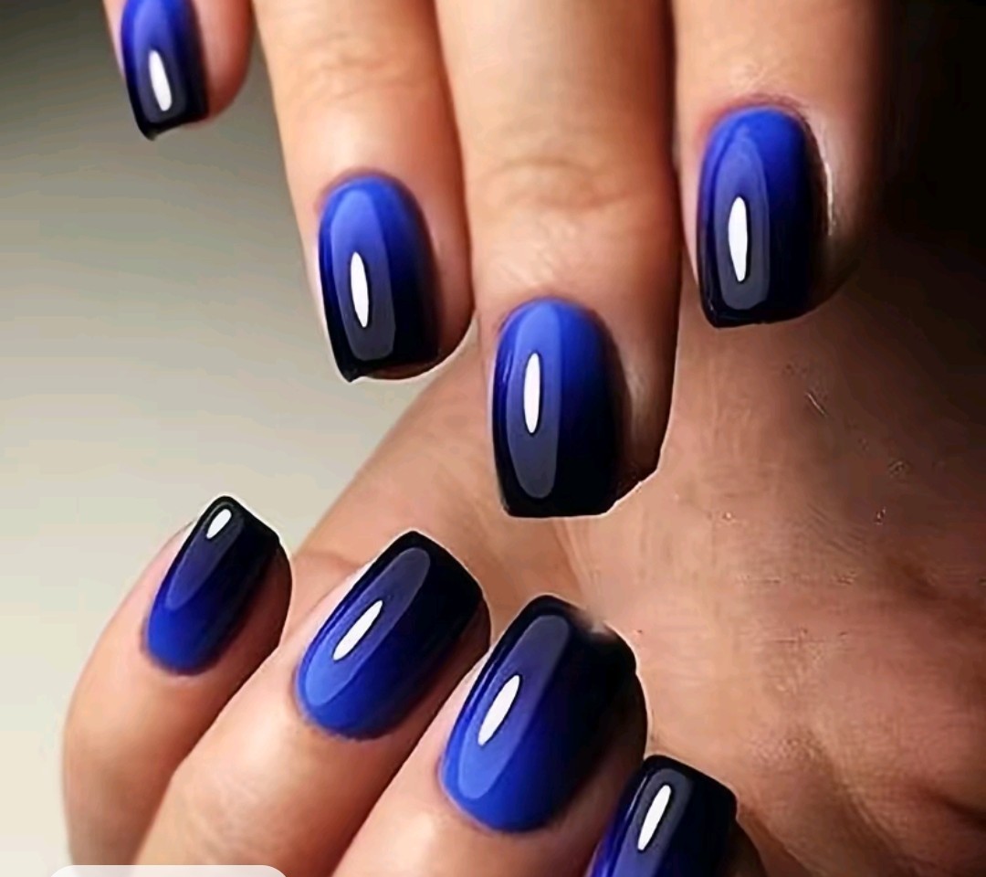 CURVLIFE PRESS ON NAILS – Medium SQUARE – AZURE PLUNGE