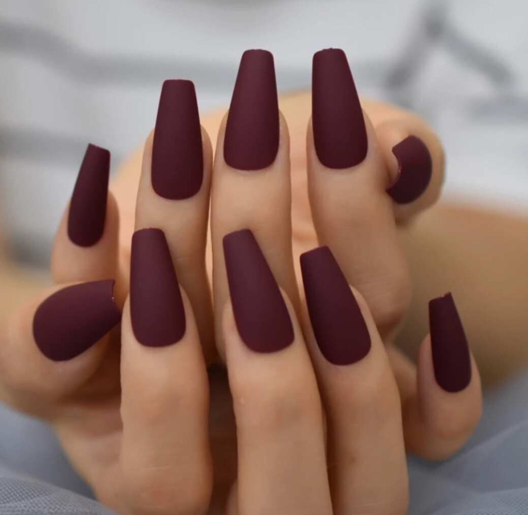 24 Press on nails kit w glue Long matte maroon burgundy dark red coffin