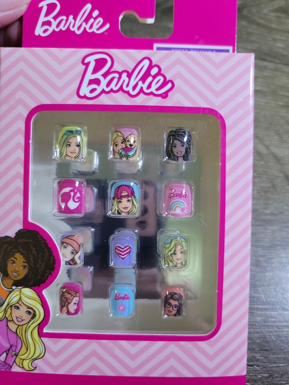 Barbie Press On Kids Nails 1pk of 12 Nails-Brand New-SHIPS N 24 HOURS