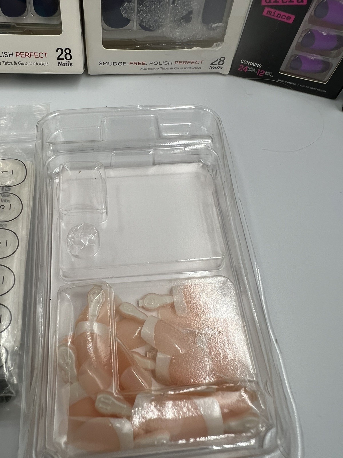 False Fingernail Lot, Glue Not Included
