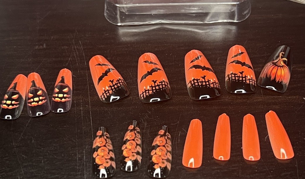 Halloween Costume Party Pumpkin Spooky 24 Adhesive Press on Nails Multiple Size
