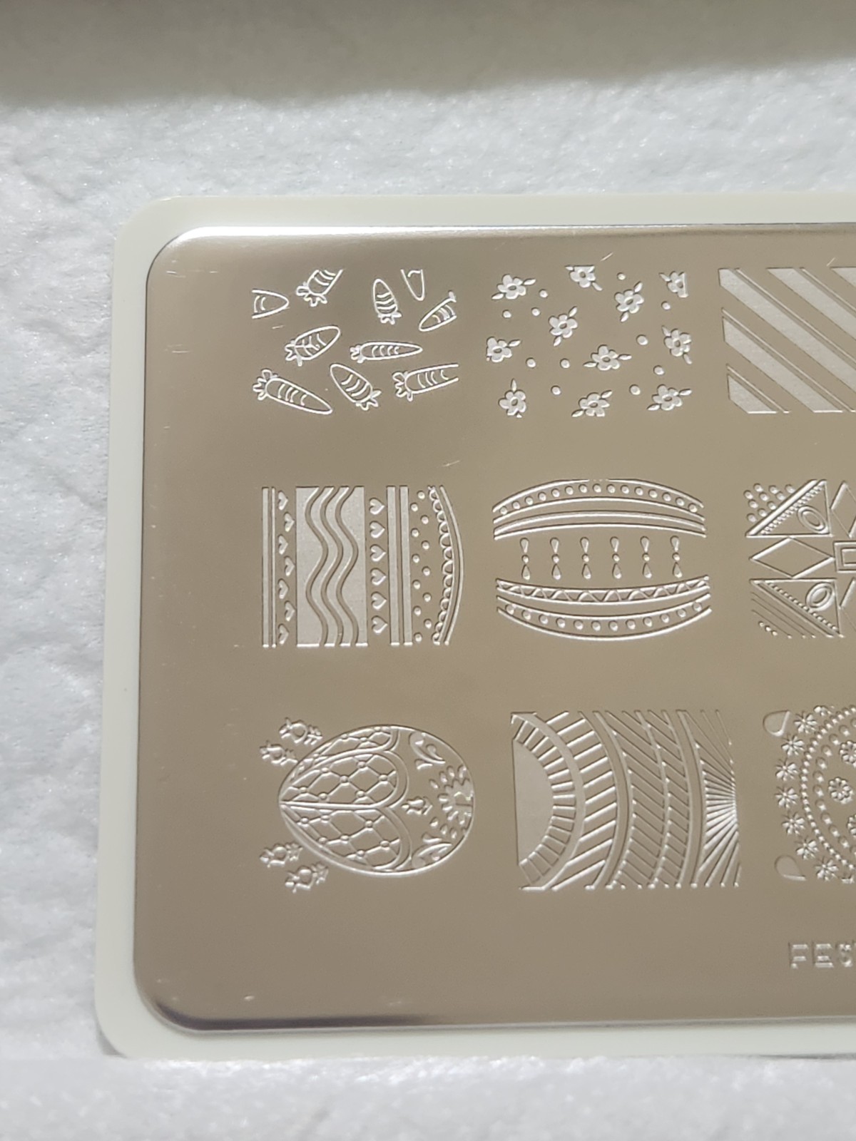 MoYou London Nail Stamping Plate – Festive 14