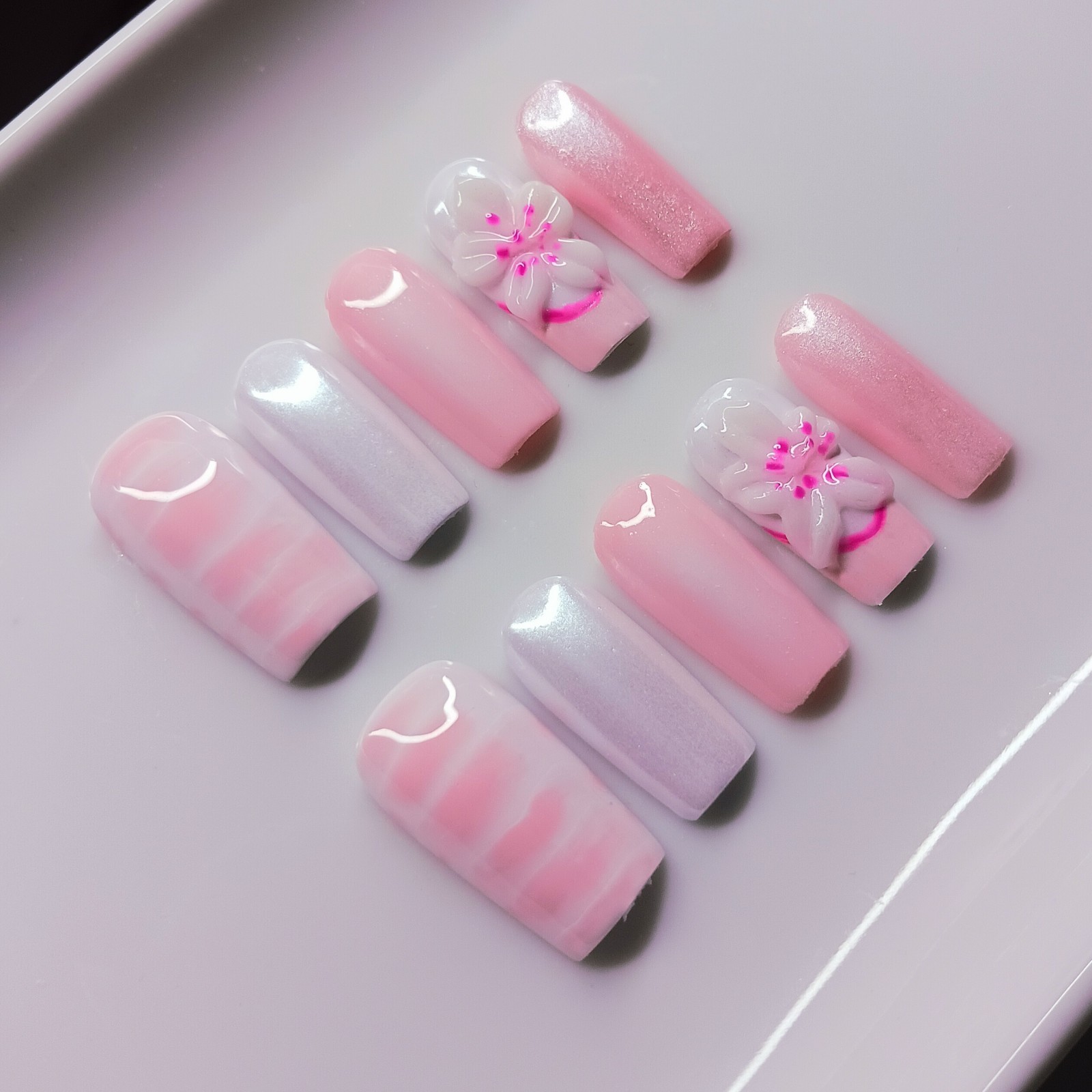 Pink and white Handmade press-on nails 10pcs set Diy Reusable Size M