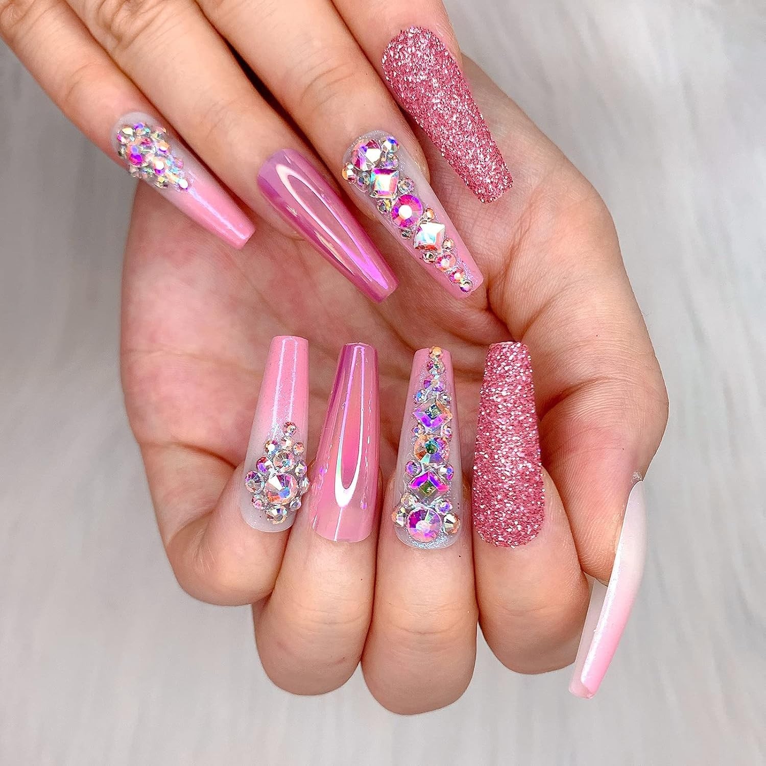 36pcs Easy to Apply Pink Ombre Press-On Nails with 3D Gems – Perfect for Parties