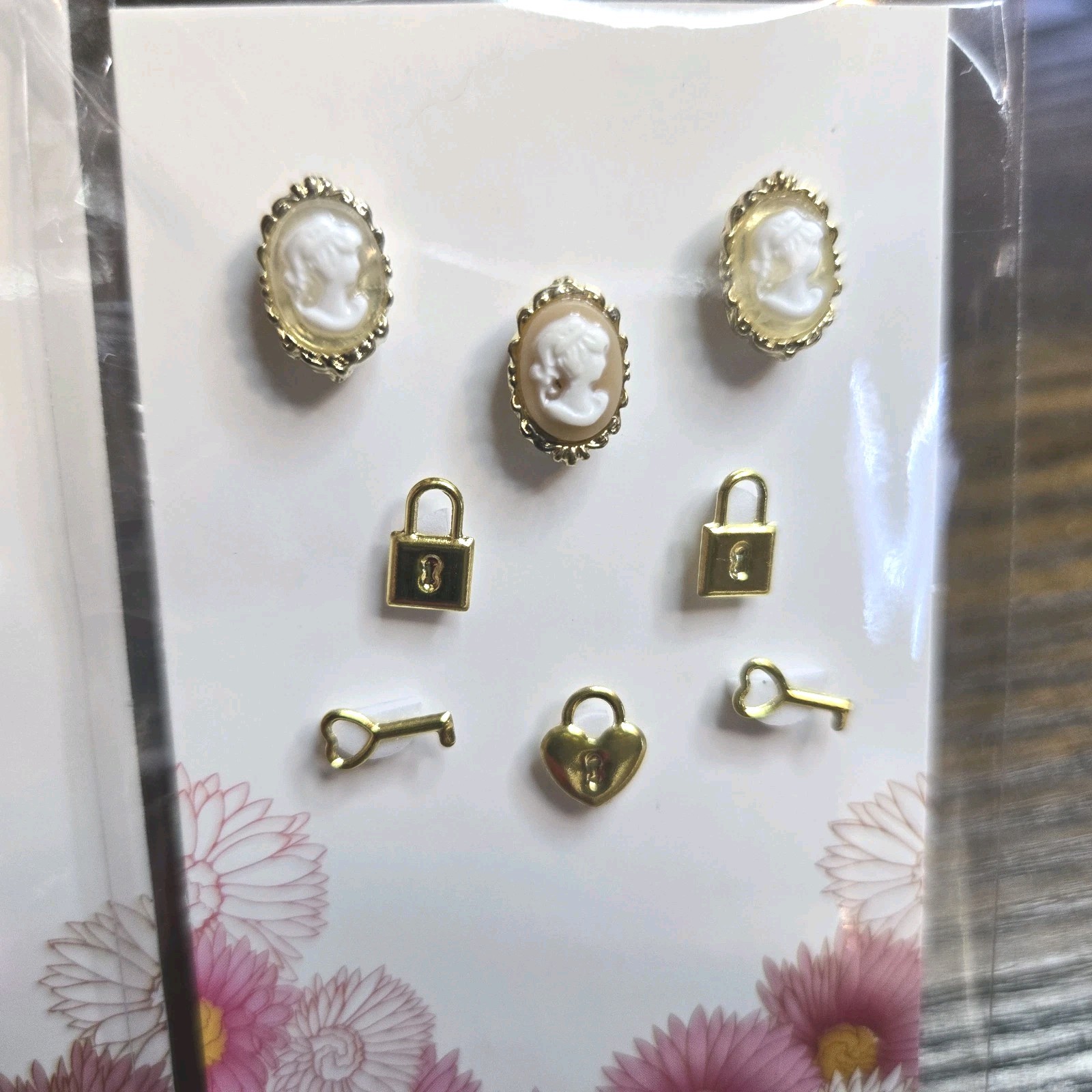 2 Sets 22 Pcs 3D Nail Art Charms Gold Bows Cameo Gems Lock & Keys Pink Flowers