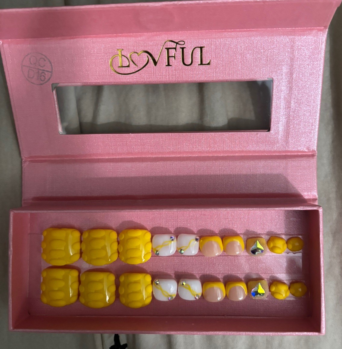 Lovful Yummy T131 Artificial Toe Nails 20 Pieces New