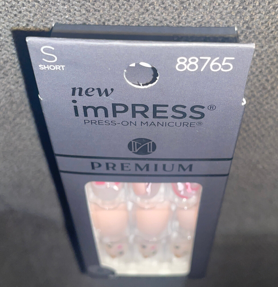 Kiss💅imPress Press-On Manicure Premium “MAGIC SHOP” Short Square 30 Nails